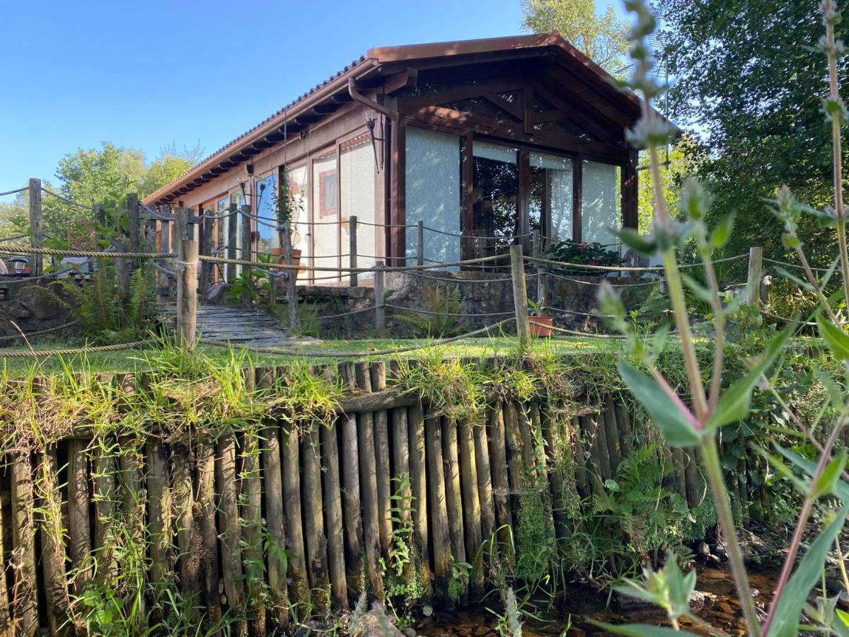 ヴィーラ・ノーヴァ・デ・ポイアレスThe Old Watermill Retreat - O Retiro Da Azenha Velhaアパートメント エクステリア 写真